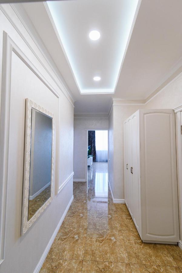 Luxury For Business & Pleasure Royal 2 Appartement Kiev Buitenkant foto