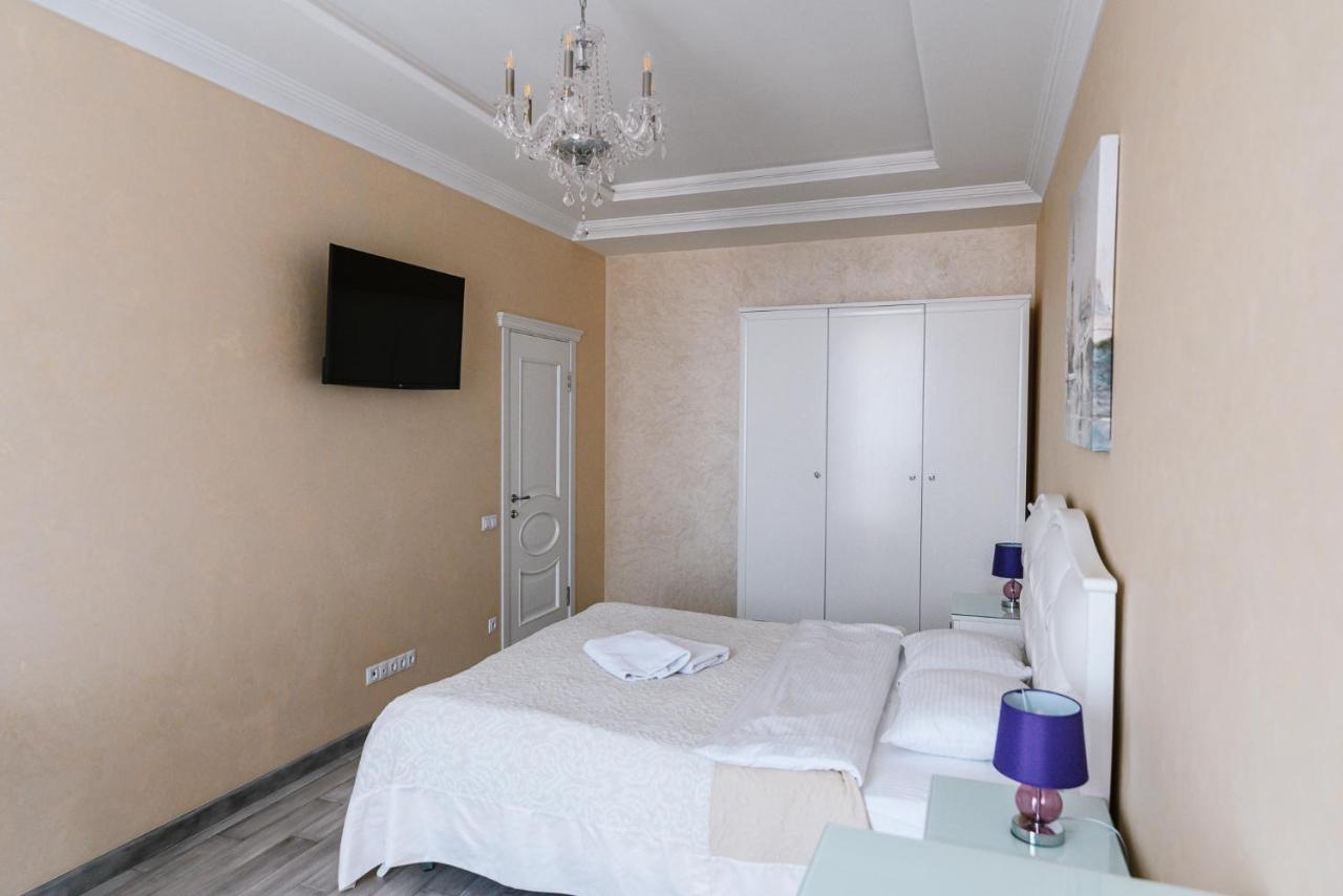 Luxury For Business & Pleasure Royal 2 Appartement Kiev Buitenkant foto