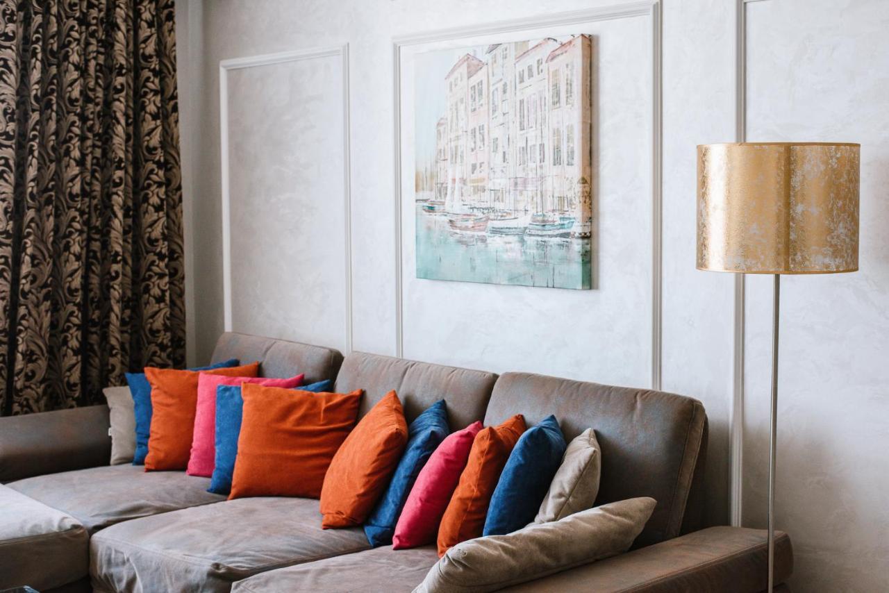 Luxury For Business & Pleasure Royal 2 Appartement Kiev Buitenkant foto